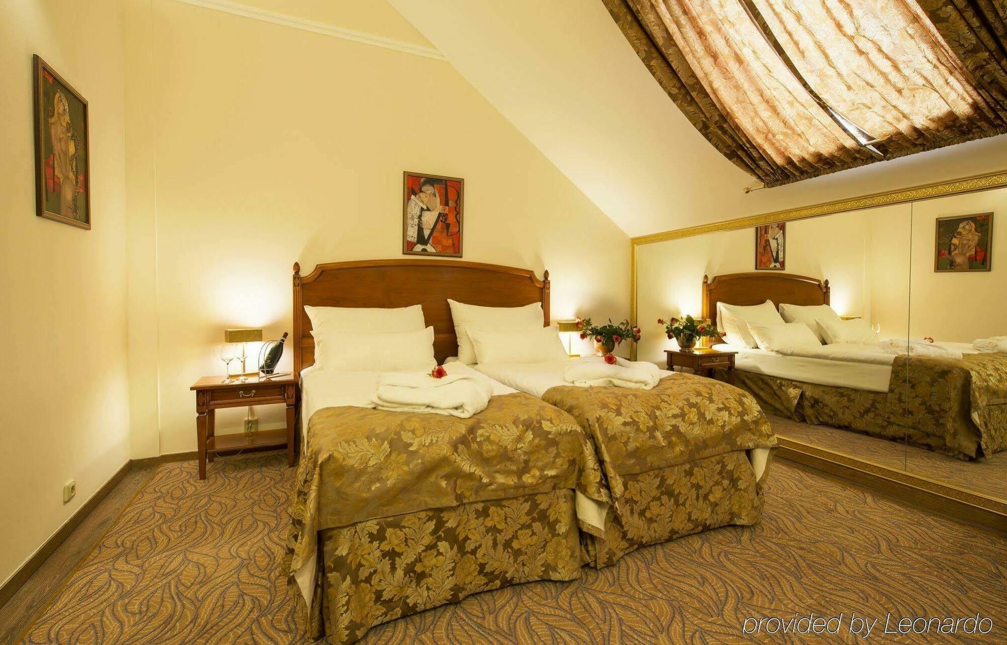 Hotel Boutique Seven Days 4*
